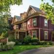 Summer picture of the Berry Manor Inn