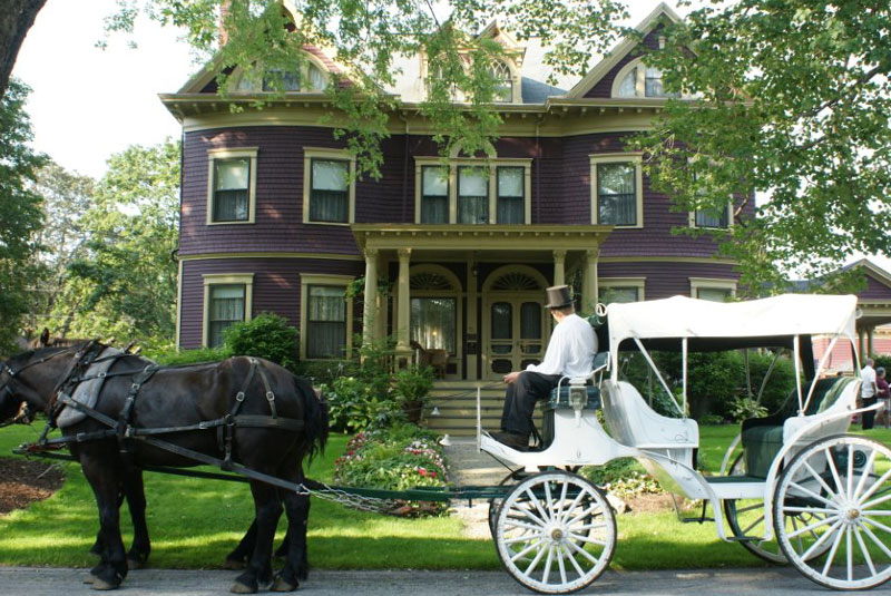 Elope on the Coast of Maine